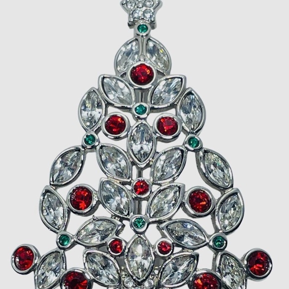 Christmas Brooch - Picture 2 of 8